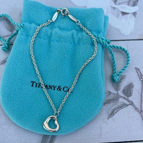Tiffany & Co. Silver Heart Bracelet - Picture 1 of 6